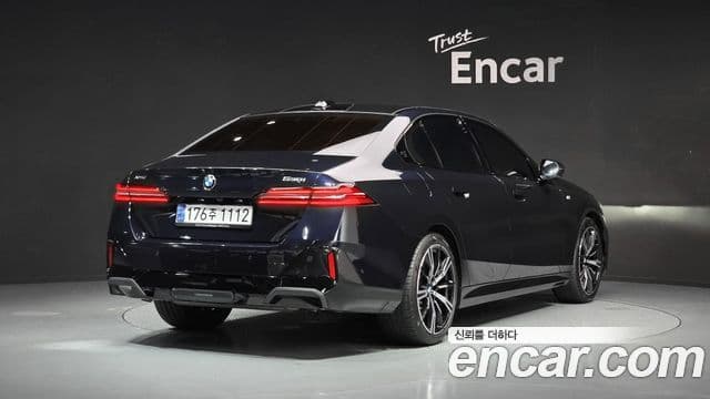 BMW 5 Series 2025 — Şəkil 1/20