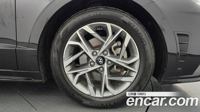 Hyundai Sonata 2022 — ფოტო 8/20