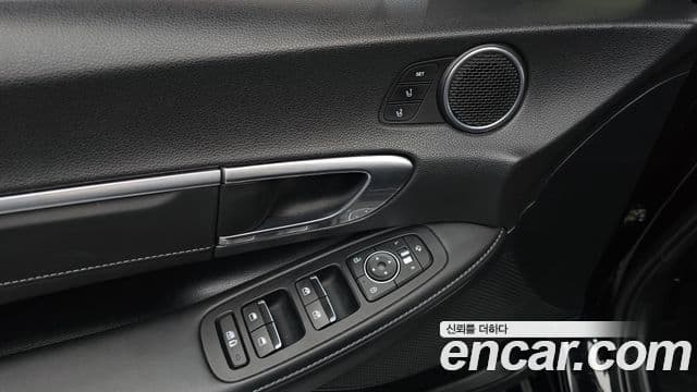 Hyundai Sonata 2022 — ფოტო 15/20