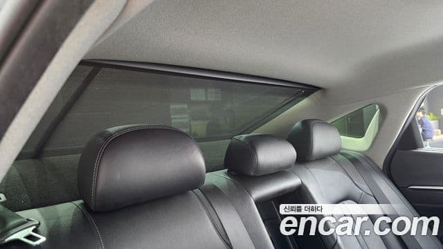 Hyundai Sonata Hybrid 2022 — Photo 8/21