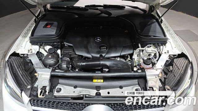 Mercedes-Benz GLC-Class 2018 — Şəkil 6/20