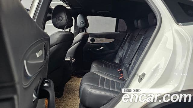 Mercedes-Benz GLC-Class 2018 — Şəkil 12/20