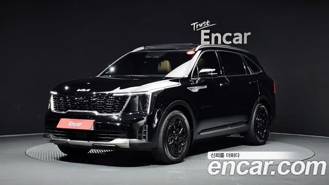 Kia Sorento 2023 — Фото 1/20