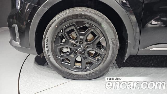 Kia Sorento 2023 — Фото 5/20