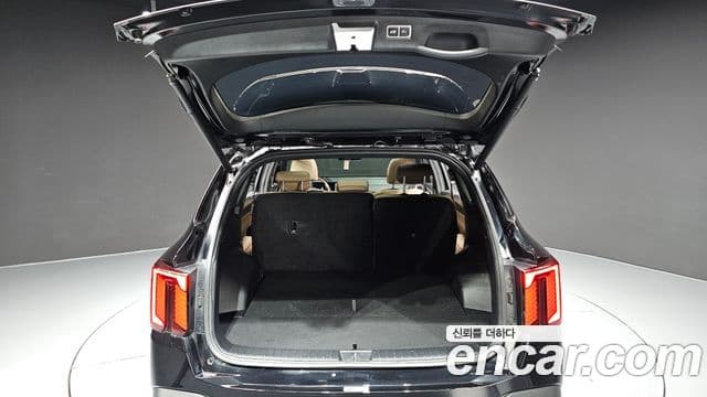 Kia Sorento 2023 — Photo 34/36