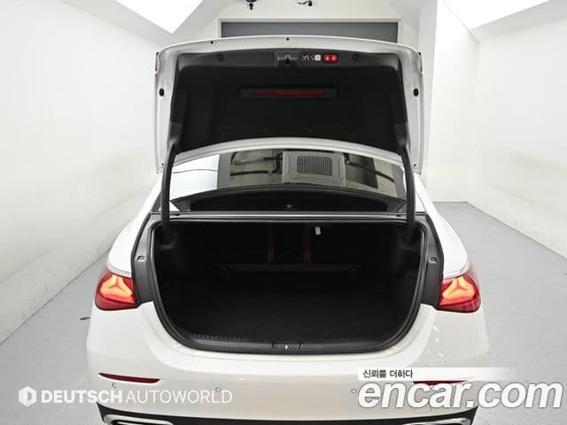 Mercedes-Benz E-Class 2024 — Şəkil 19/20