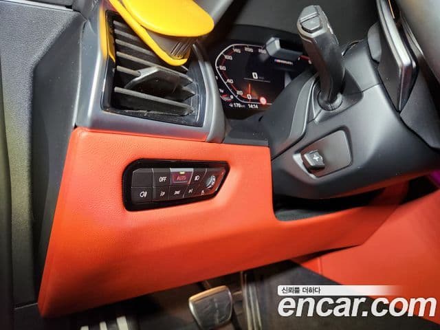 BMW 8 Series 2022 — Photo 17/20