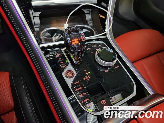 BMW 8 Series 2022 — Photo 15/20
