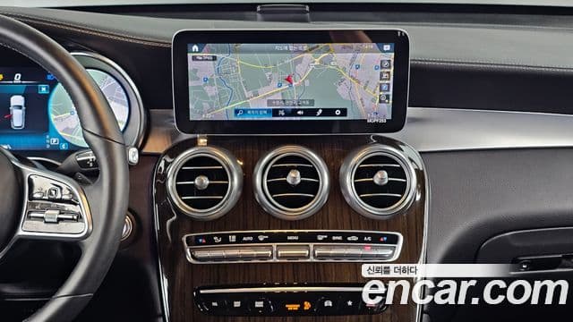 Mercedes-Benz GLC-Class 2020 — Şəkil 14/20