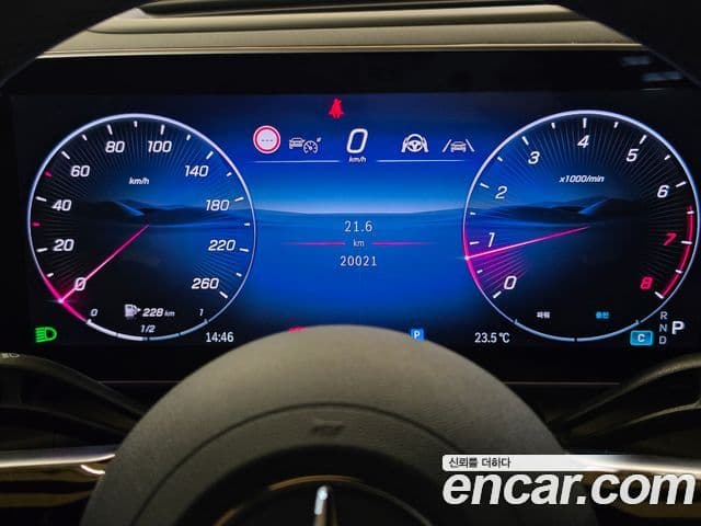 Mercedes-Benz GLC-Class 2025 — Фото 6/20