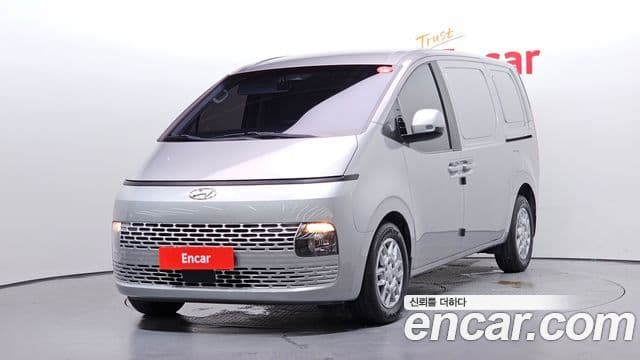 Hyundai Staria 2022 — Фото 1/20