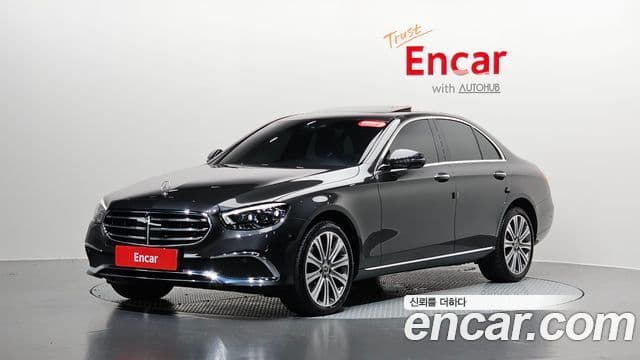 Mercedes-Benz E-Class 2023 — Şəkil 20/20