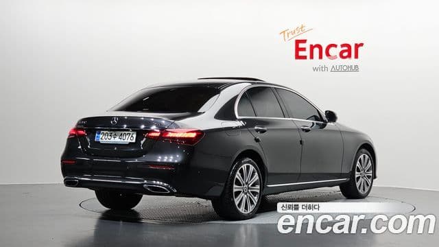 Mercedes-Benz E-Class 2023 — Şəkil 2/20
