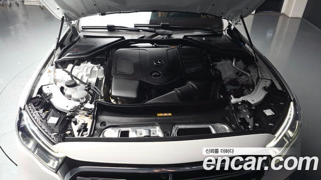 Mercedes-Benz E-Class 2024 — ფოტო 6/20