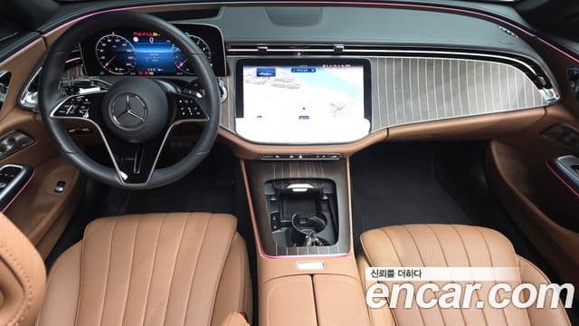 Mercedes-Benz E-Class 2024 — ფოტო 7/20