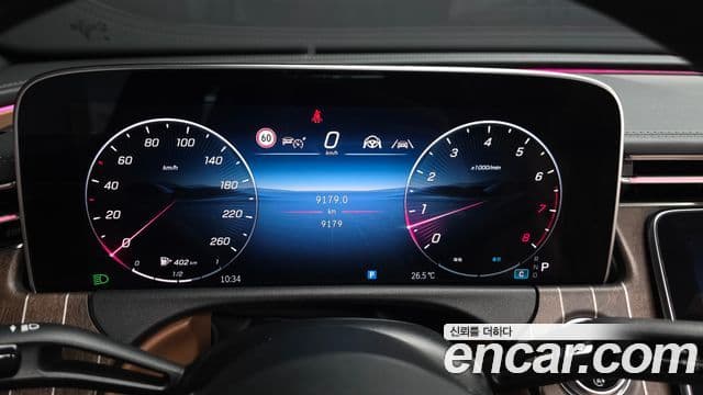 Mercedes-Benz E-Class 2024 — ფოტო 8/20