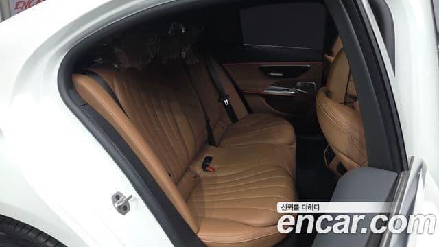 Mercedes-Benz E-Class 2024 — ფოტო 11/20