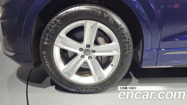 Audi Q7 2020 — фото 4 из 20