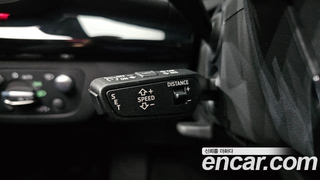 Audi Q5 2022 — Photo 10/34