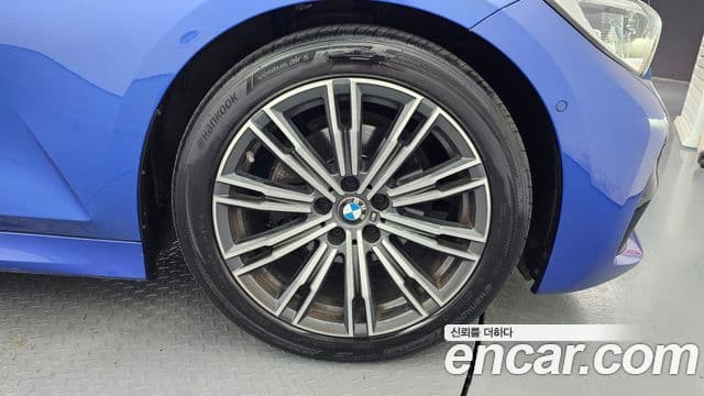 BMW 3 Series 2020 — ფოტო 4/20