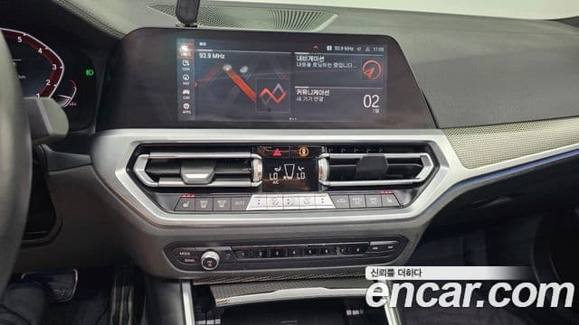 BMW 3 Series 2020 — ფოტო 13/20