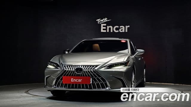 Lexus ES300h 2025 — ფოტო 3/20