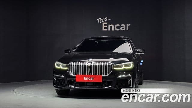 BMW 7 Series 2021 — Photo 16/20
