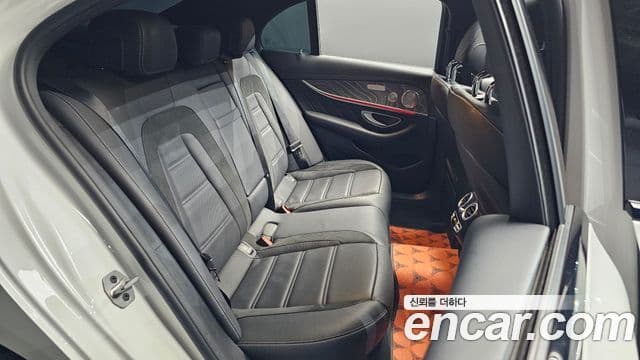 Mercedes-Benz E-Class 2022 — Şəkil 11/20