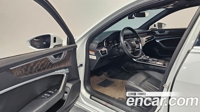 Audi A6 2022 — Şəkil 10/20