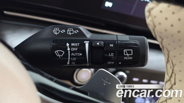 Kia Carnival 2022 — Şəkil 18/20