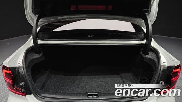 Volvo S60 2021 — фото 20 из 20