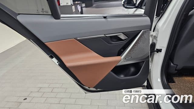 BMW 5 Series 2025 — Photo 3/31