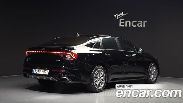 Kia K5 2021 — ფოტო 2/20