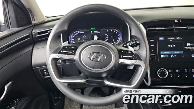 Hyundai The New Tucson 2023 — Фото 13/20