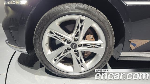 Genesis G90 2023 — ფოტო 5/20
