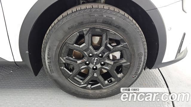 Kia Sorento 2023 — Photo 5/34