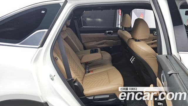 Kia Sorento 2023 — Photo 6/34