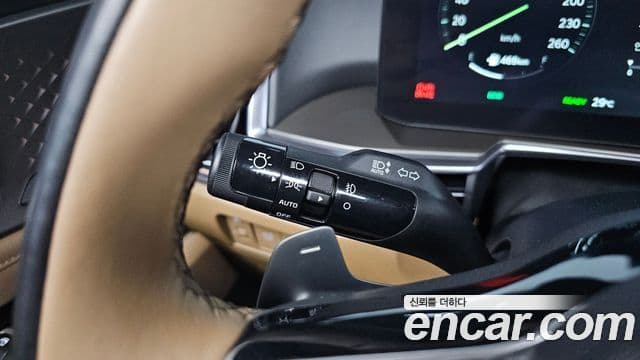 Kia Sorento 2023 — Photo 31/34