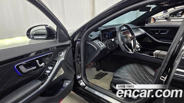 Mercedes-Benz S-Class 2023 — Фото 10/20