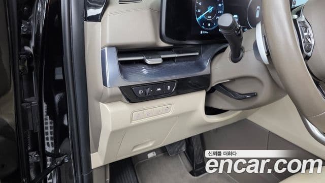 Kia Carnival 2022 — Şəkil 17/20