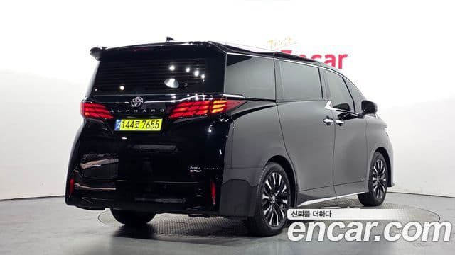 Toyota Alphard 2024 — Şəkil 2/20