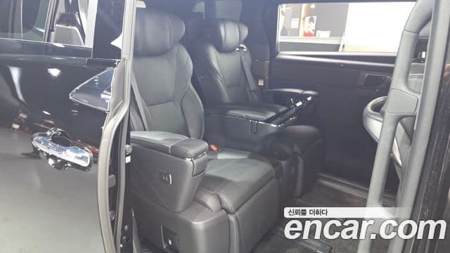 Toyota Alphard 2024 — Şəkil 14/20