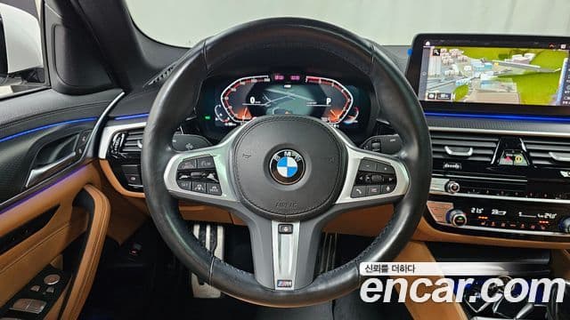 BMW 5 Series 2023 — Фото 13/20