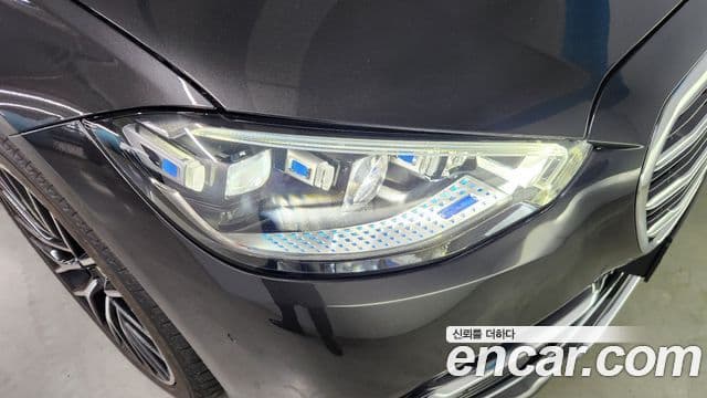Mercedes-Benz S-Class 2024 — Photo 10/20