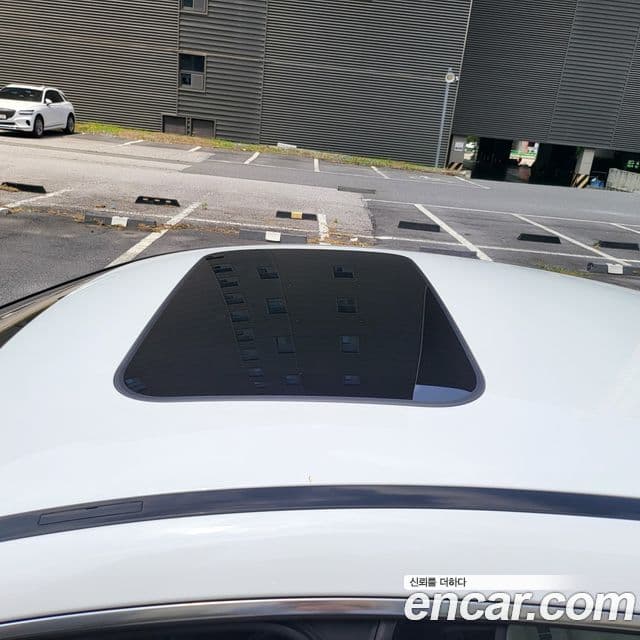 Mercedes-Benz AMG GT 2022 — Photo 16/18