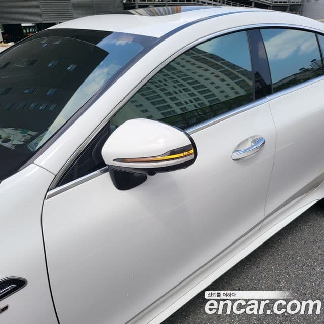 Mercedes-Benz AMG GT 2022 — Photo 6/18