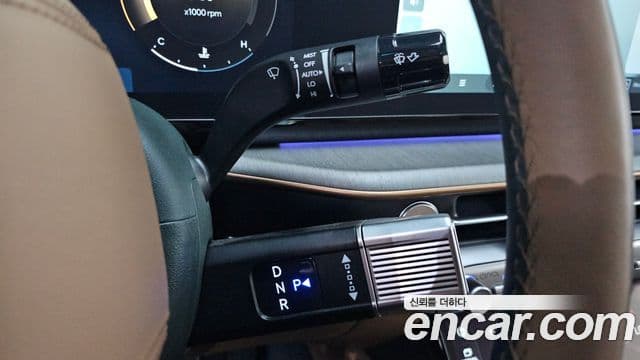 Hyundai Grandeur 2023 — ფოტო 9/20