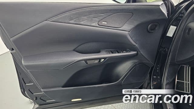 Lexus RX500h 2024 — Photo 33/35