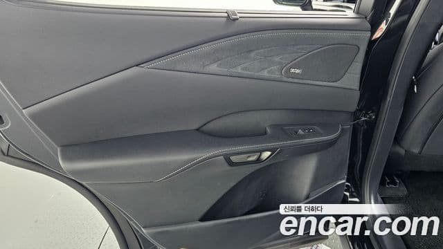 Lexus RX500h 2024 — Photo 22/35