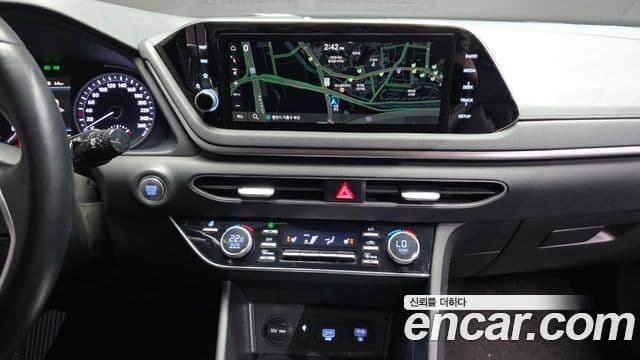 Hyundai Sonata 2022 — Şəkil 13/20